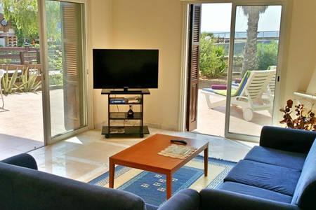 Larnaka Beach House 3 المظهر الخارجي الصورة